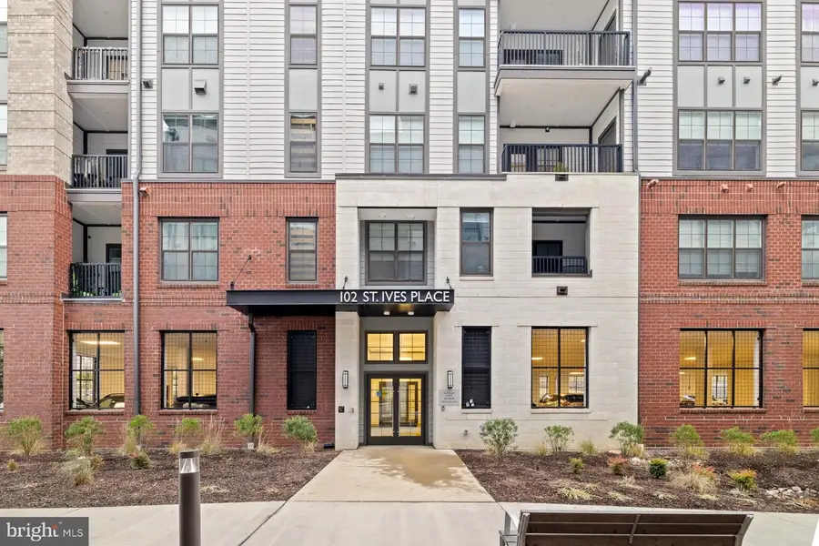 102 Saint Ives Pl, Oxon Hill, MD 20745 - Image #2