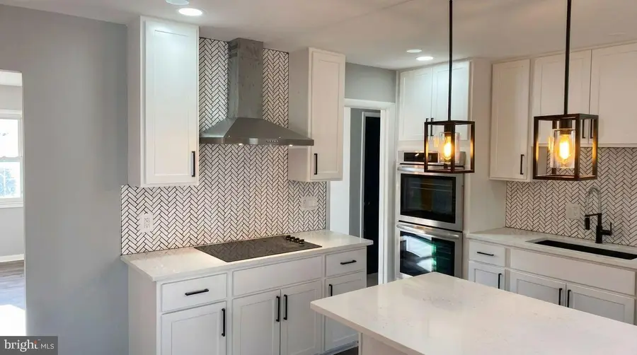 4204 Farmer Pl, Fort Washington, MD 20744 - Image #2