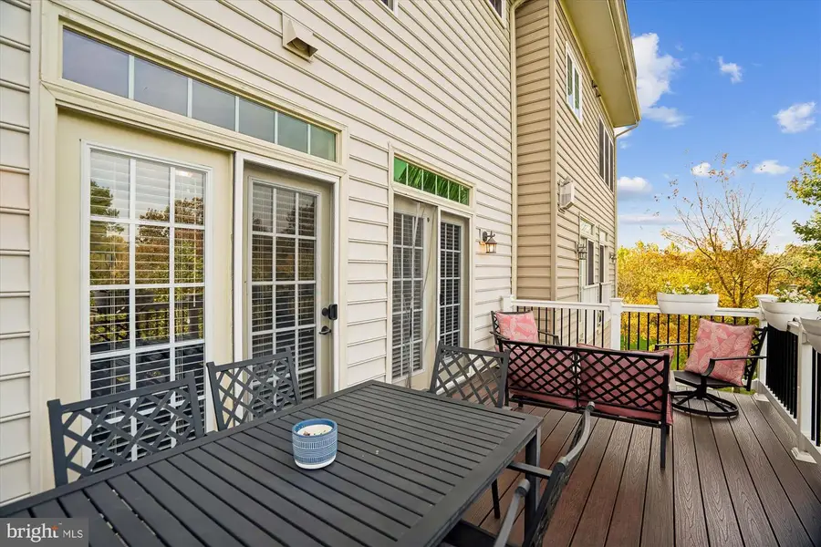 5437 Stream Bank Ln, Greenbelt, MD 20770 - Image #3