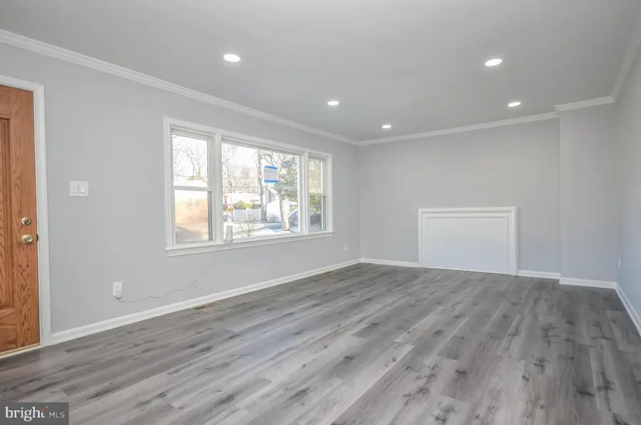 9104 Sheridan Ct, Lanham, MD 20706 - Image #2