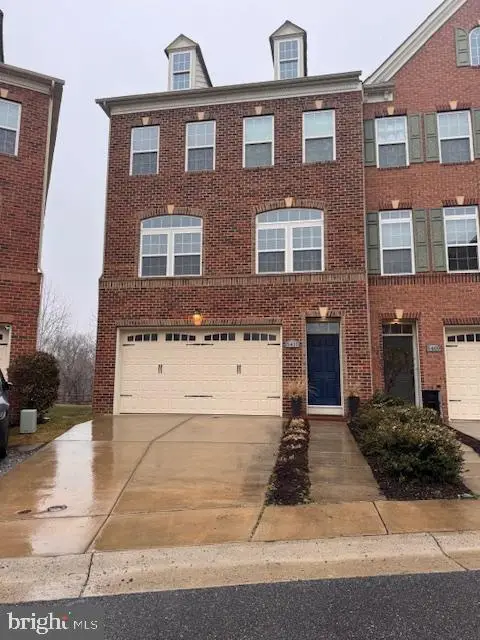 5411 Stream Bank Ln, GREENBELT, MD 20770