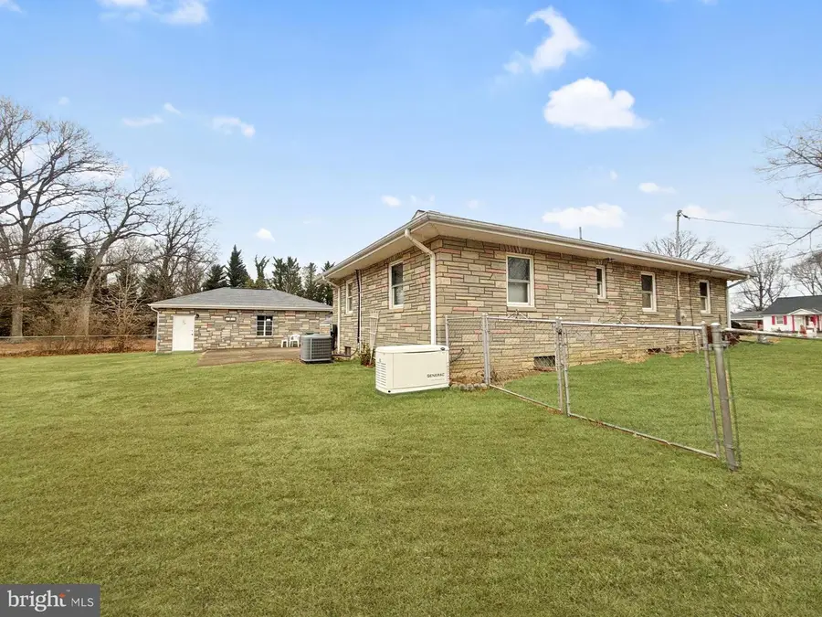 7809 Locust Ln, Fort Washington, MD 20744 - Image #2