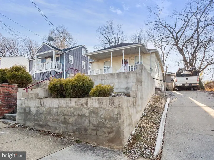 310 70th Pl, Capitol Heights, MD 20743 - Image #3