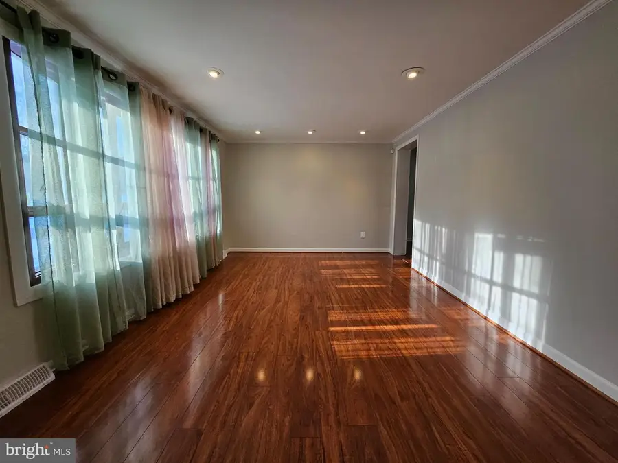 5901 Harrison Ave, Riverdale, MD 20737 - #3