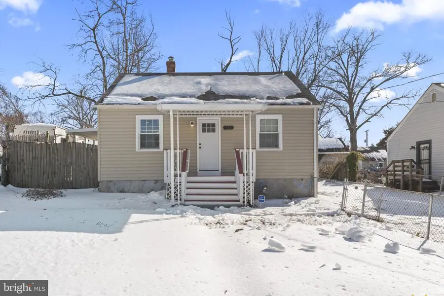 112 N Huron Dr, Oxon Hill, MD 20745 - #2