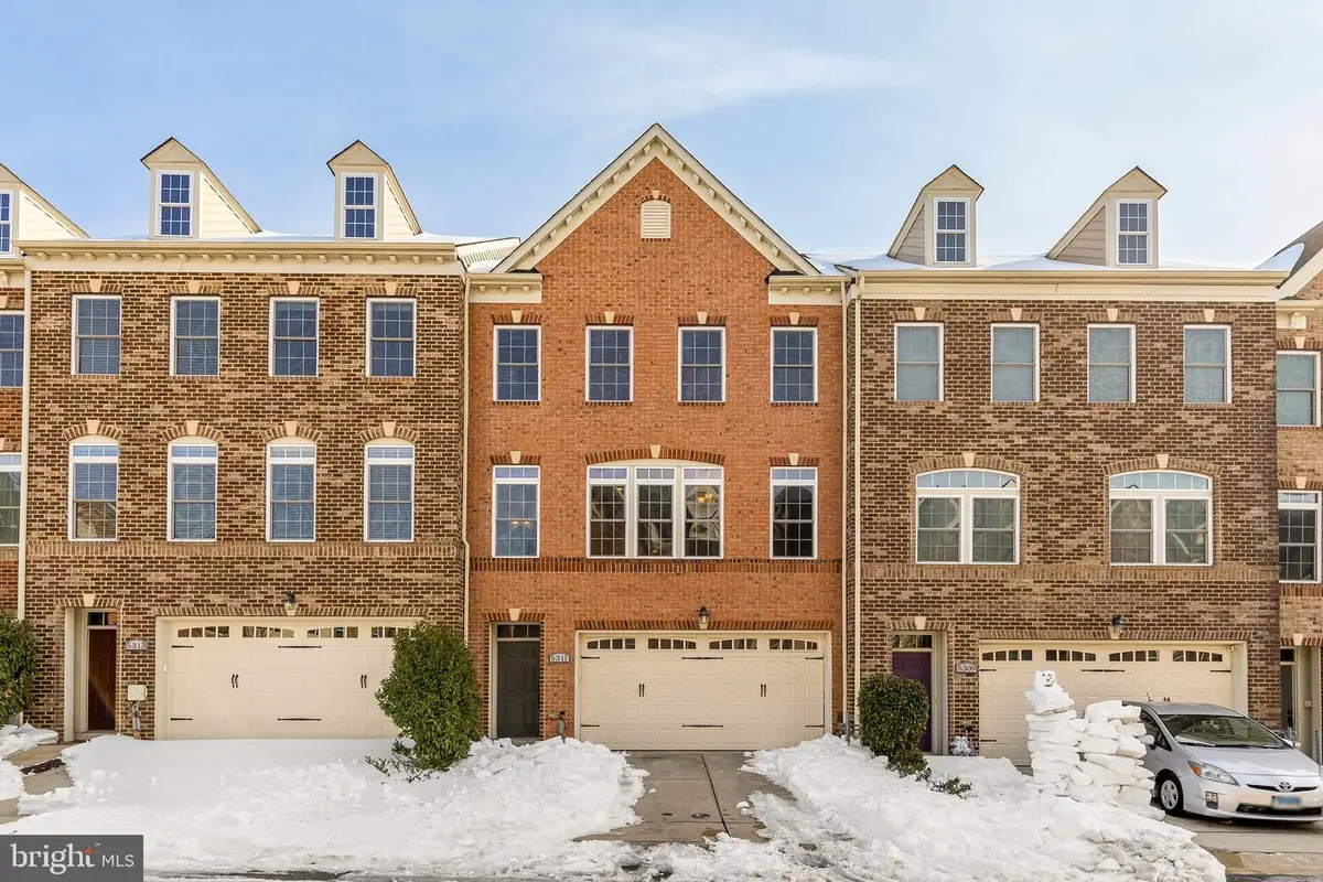 5311 Stream Bank Ln, Greenbelt, MD 20770 - #1