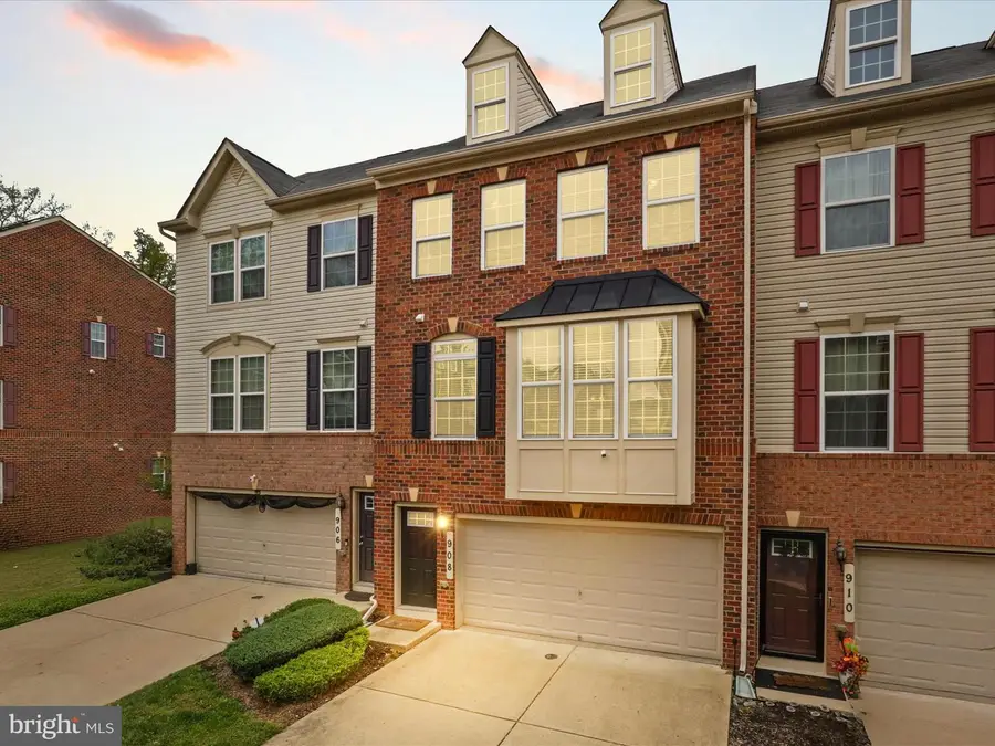 908 Evers Ave, Capitol Heights, MD 20743 - #2