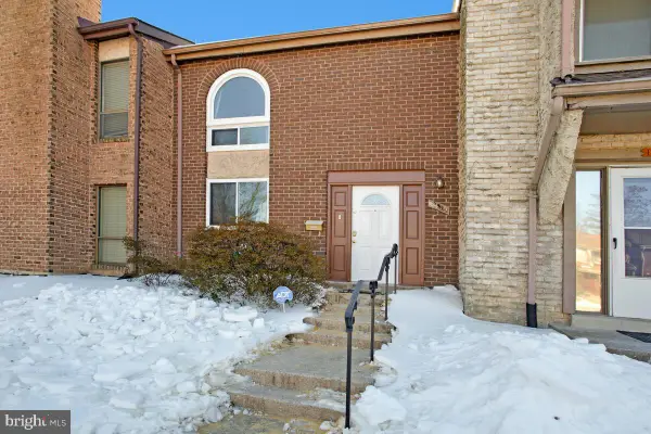 8115 Bird Ln, GREENBELT, MD 20770