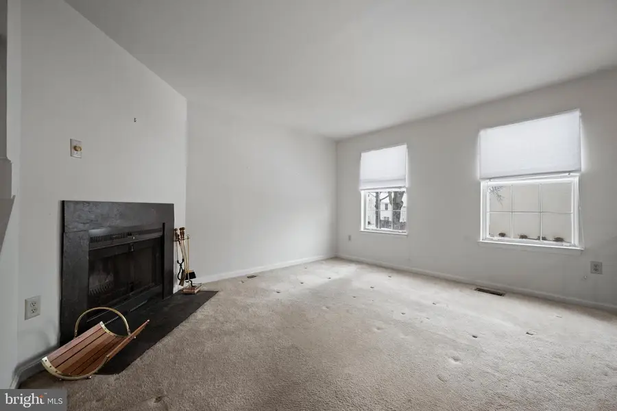 602 Mount Lubentia Ct E, Upper Marlboro, MD 20774 - #3