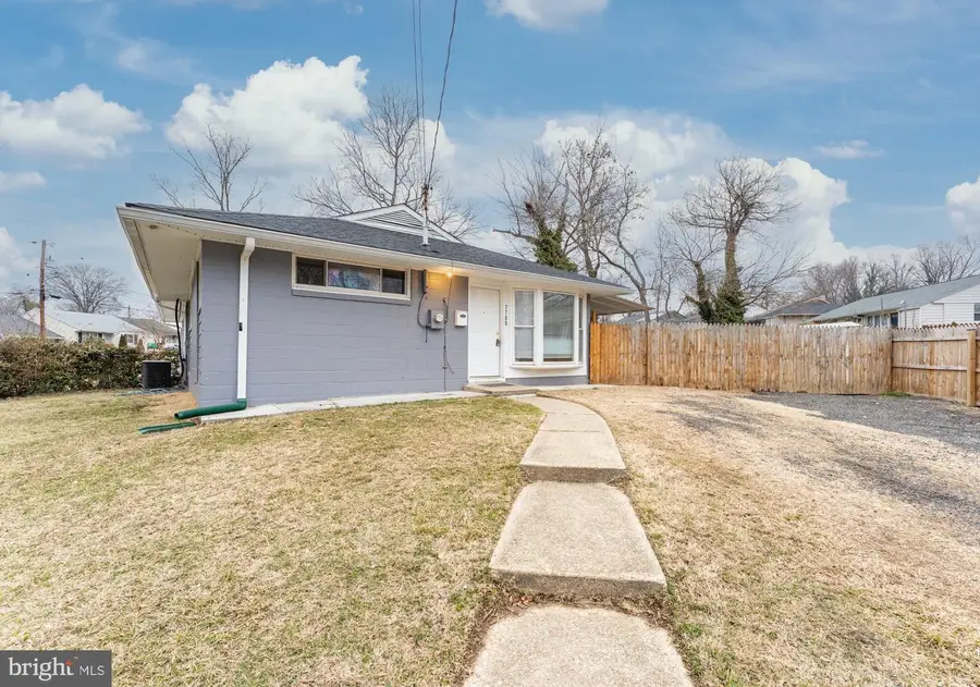 7700 Greenleaf Rd, Hyattsville, MD 20785 - #2