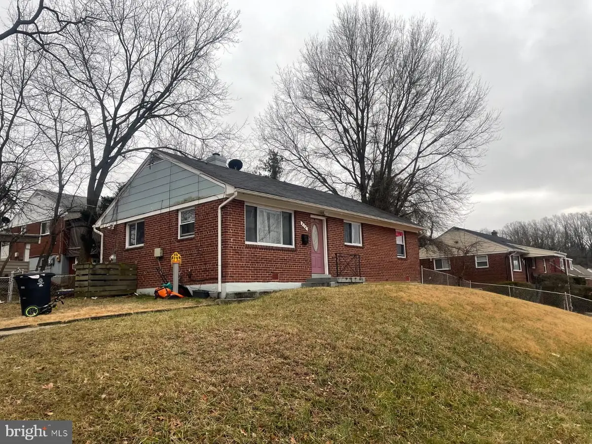 918 Quietview Dr, Capitol Heights, MD 20743 - #1