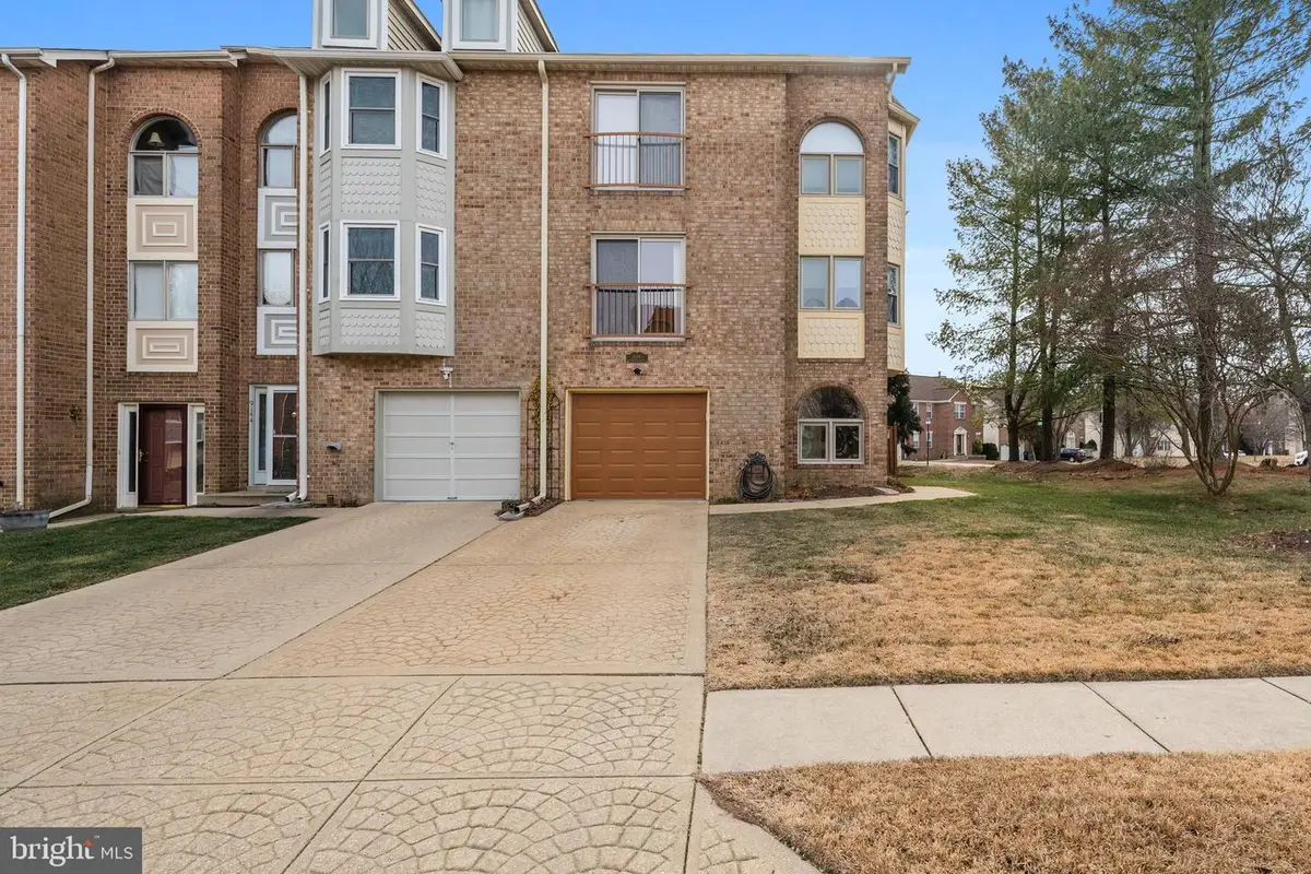 9146 Hardesty Dr, Clinton, MD 20735 - #1