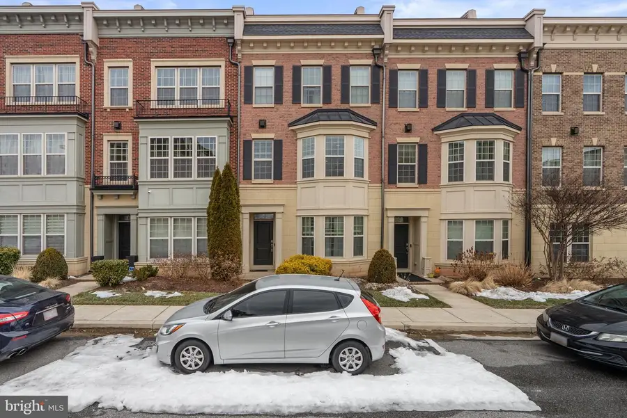 807 Admirals Way #317, Oxon Hill, MD 20745 - #2