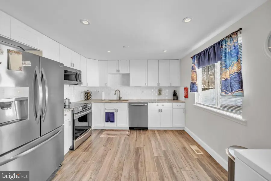 6206 Clinton Way, Clinton, MD 20735 - #2