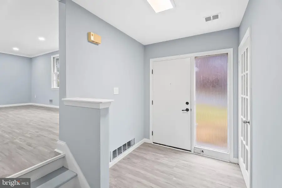 4302 Henderson Rd, Temple Hills, MD 20748 - #3