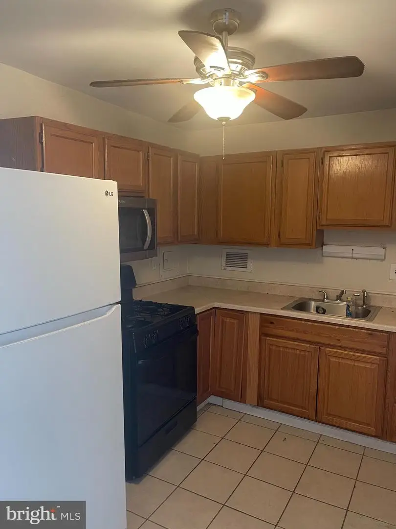 6011 Emerson St #707, Bladensburg, MD 20710 - #2