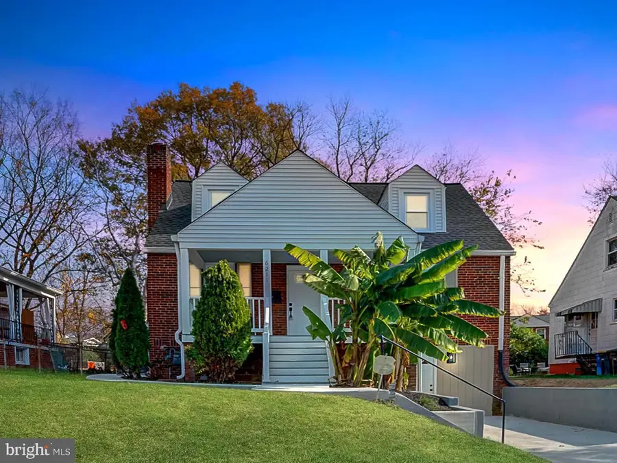 6211 42nd Ave, Hyattsville, MD 20781 - #2