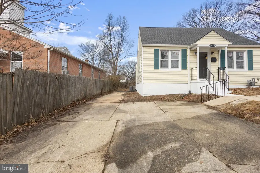 7012 Flagstaff St, Landover, MD 20785 - #3