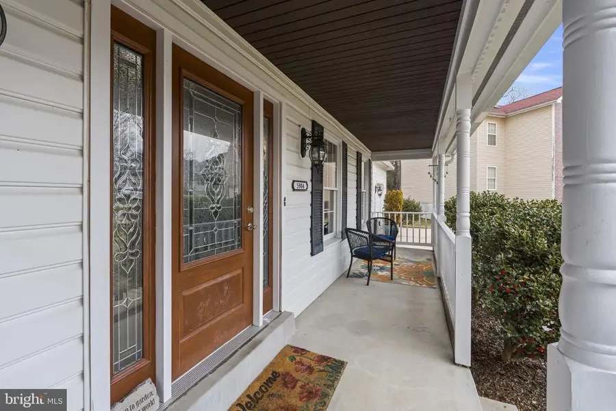 5904 Chivalry Ct, Glenn Dale, MD 20769 - #2