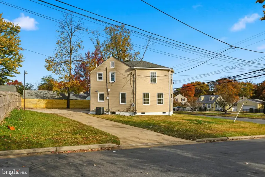 4414 71st Ave, Hyattsville, MD 20784 - #2