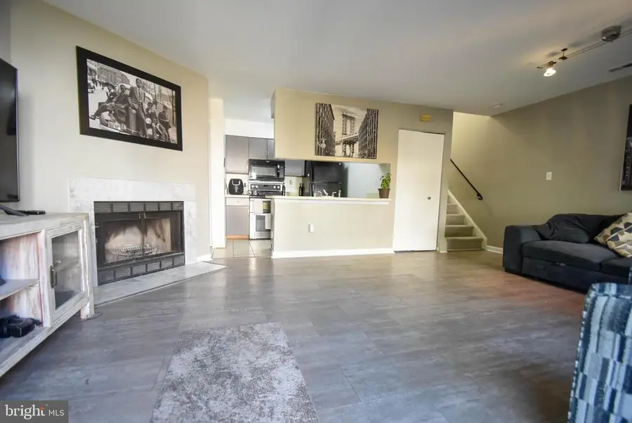 14320 S Shore Ct, Laurel, MD 20707 - #2