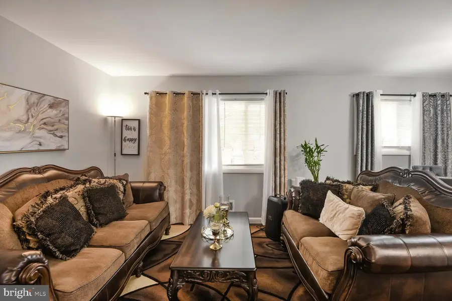 6306 Hardwood Dr, Lanham, MD 20706 - #3