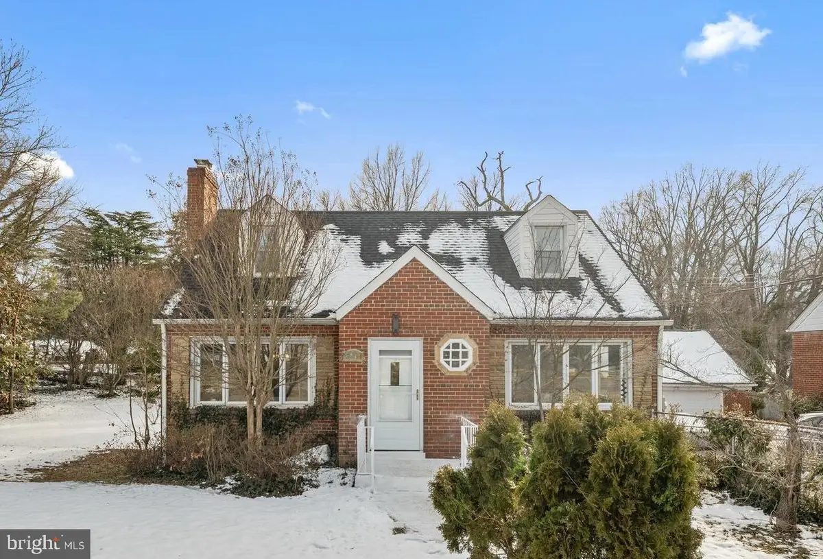 6439 Bock Rd, Oxon Hill, MD 20745 - #1