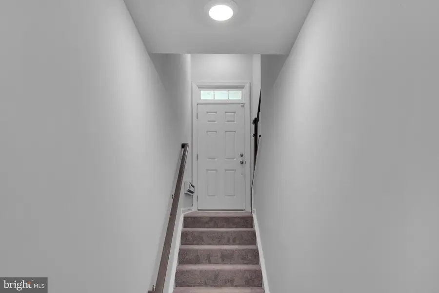 9712 Vang Dr, Lanham, MD 20706 - #3