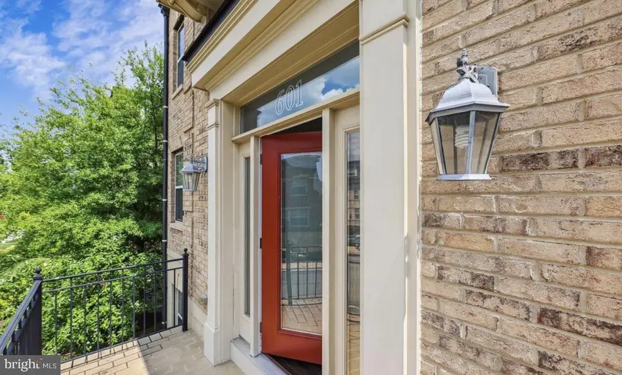 601 Sprintsail Way #64, Oxon Hill, MD 20745 - #2