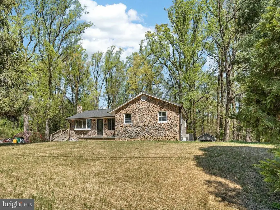 13610 Woodedge Dr, Bowie, MD 20720 - #3