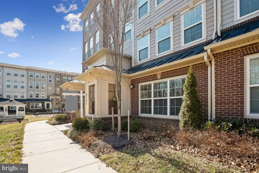 9707 Vang Dr, Lanham, MD 20706 - #2