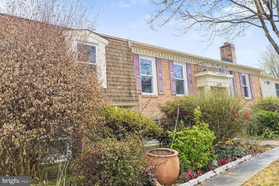 5203 Oahu Ct, Temple Hills, MD 20748 - #2