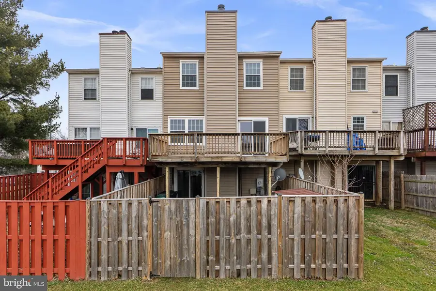 10637 Campus Way S, Upper Marlboro, MD 20774 - #3