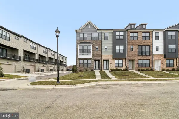 5008 Henry King Way #16f, BOWIE, MD 20715