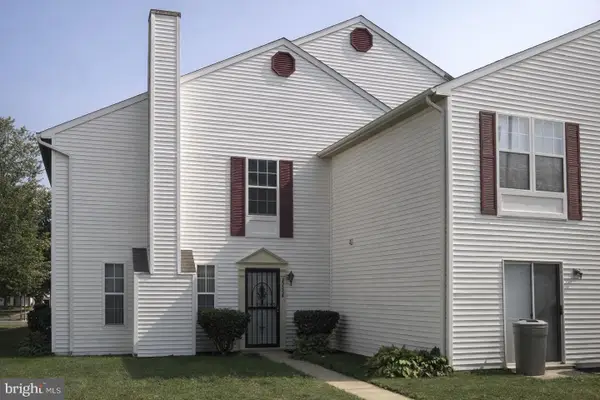 111 Firethorn Ct #10-6, UPPER MARLBORO, MD 20774