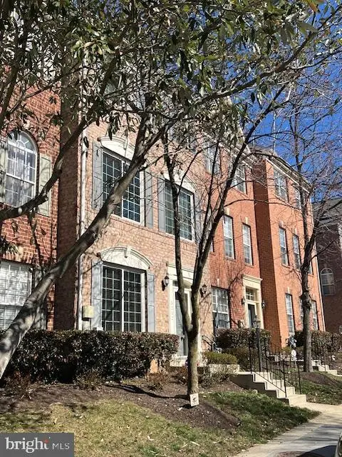 5202 Maries Retreat Dr #135, BOWIE, MD 20720