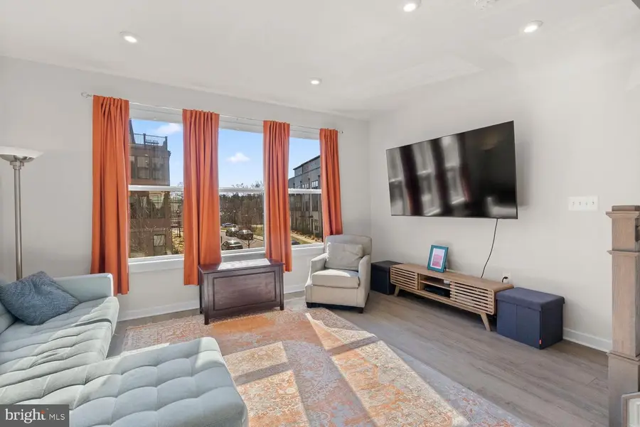 2505 Nicholson St, Hyattsville, MD 20782 - #3