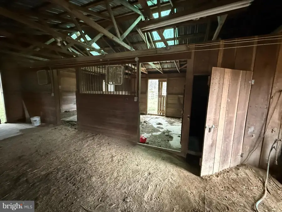 16400 Candy Hill Rd #*horse Barn*, Upper Marlboro, MD 20772 - #3