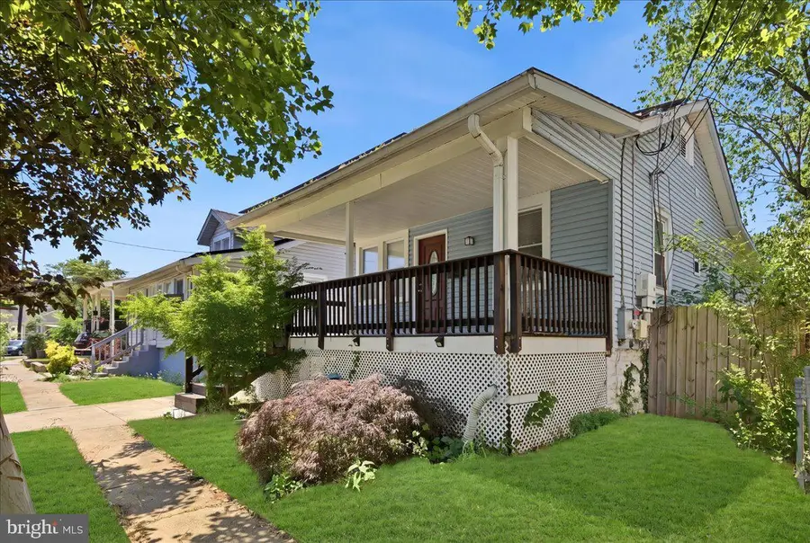 4318 Lawrence St, Brentwood, MD 20722 - #3