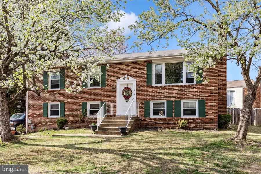 11913 Birchview Dr, Clinton, MD 20735 - #2