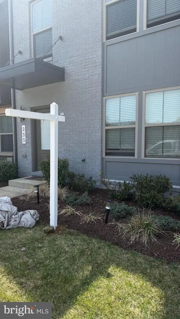 233 Albany Pl, Upper Marlboro, MD 20774 - #1