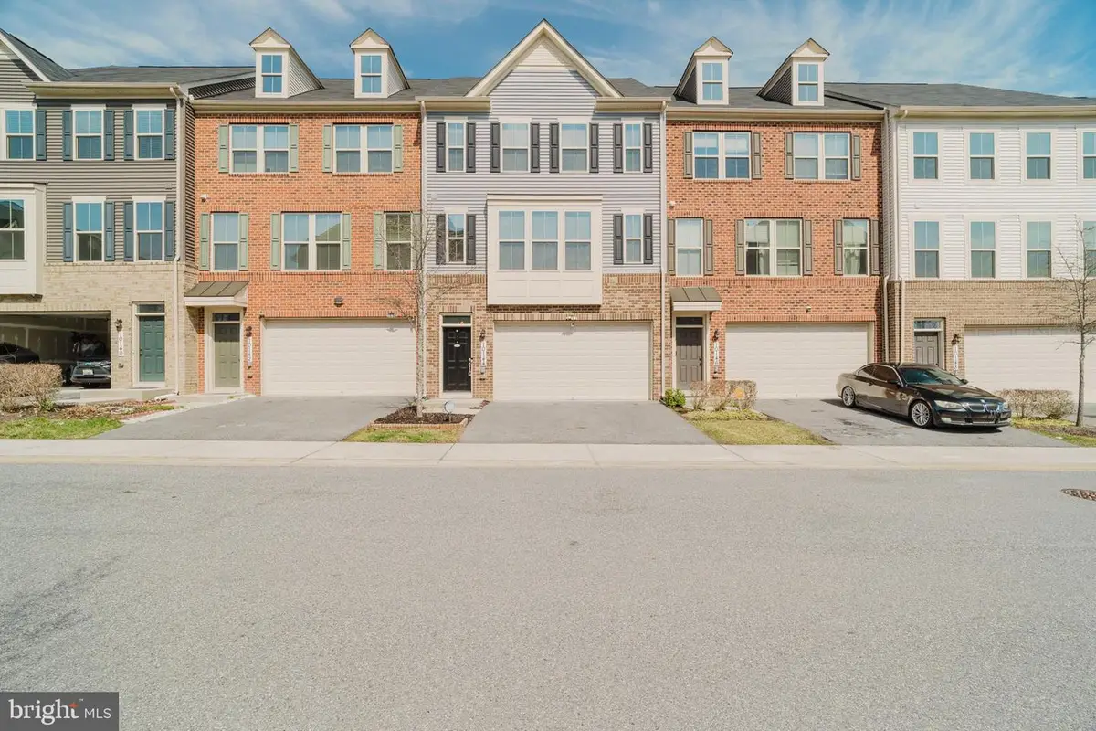 10144 Dorsey Ln, Lanham, MD 20706 - #1