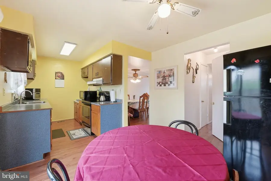 9005 Continental Pl, Hyattsville, MD 20785 - #2