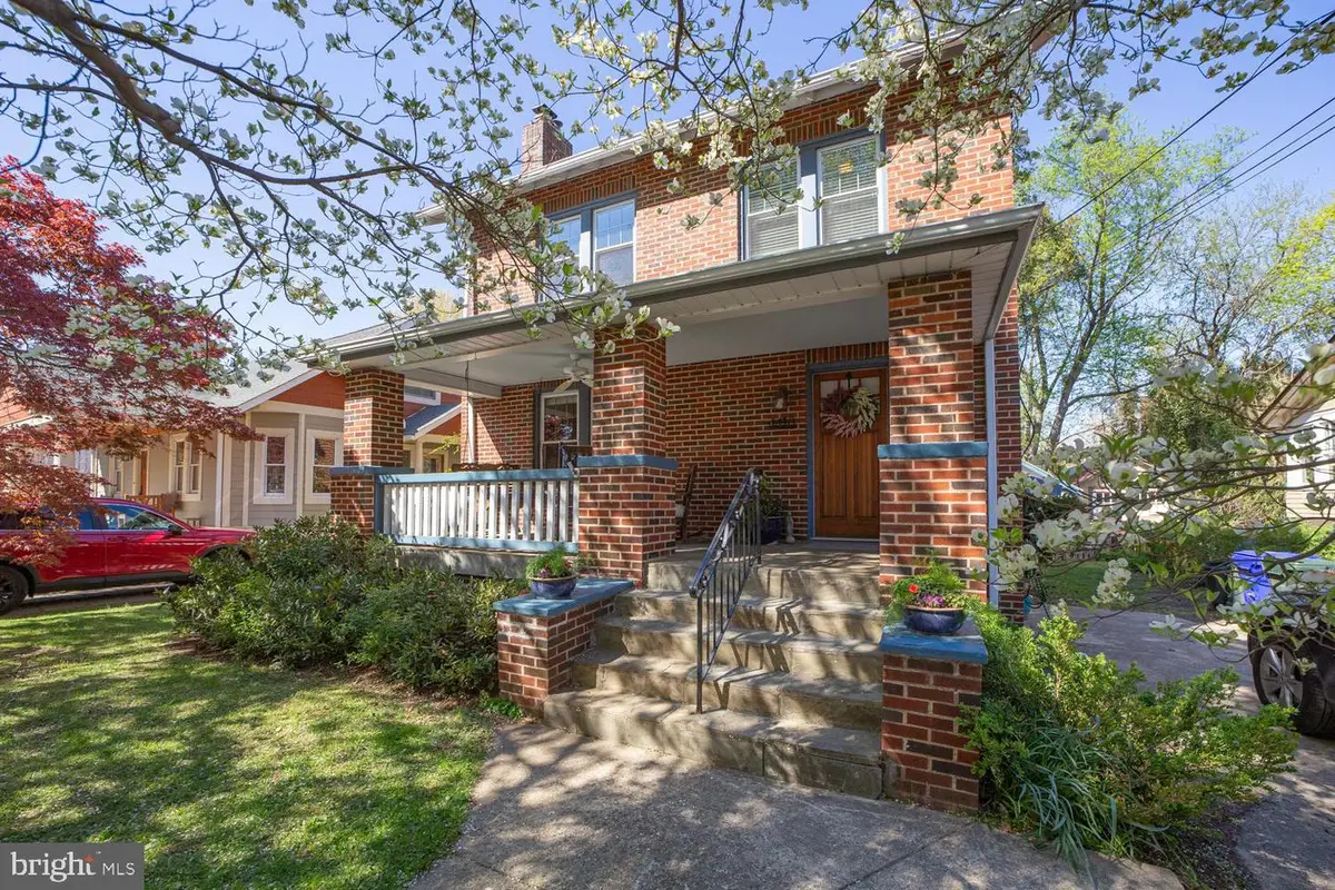 4410 Sheridan St, University Park, MD 20782 - #1