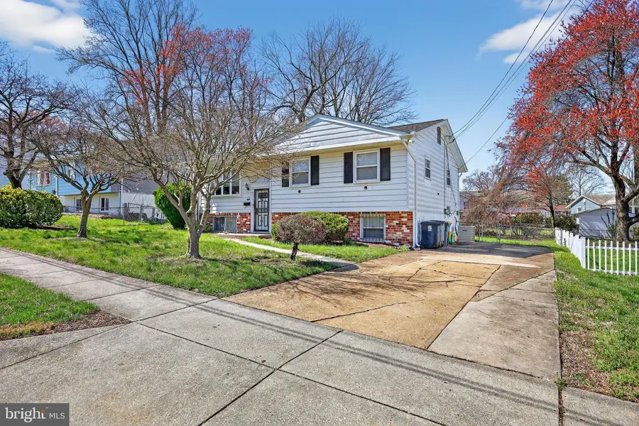 120 W Mill Ave, Capitol Heights, MD 20743 - #3