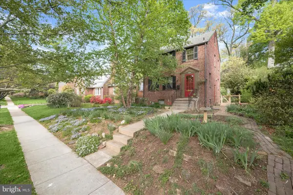 4014 Tennyson Rd, HYATTSVILLE, MD 20782