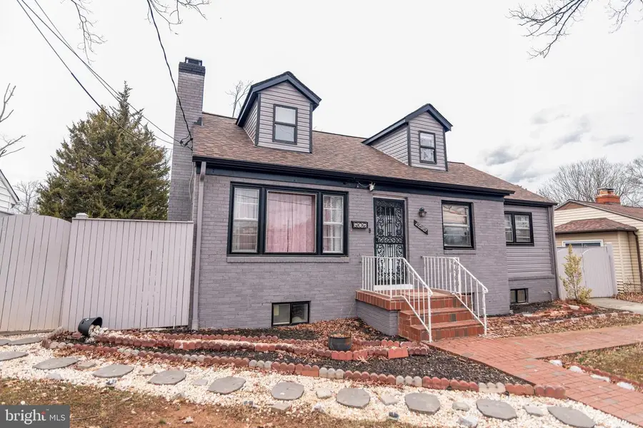 9406 Sheridan St, Lanham, MD 20706 - #3