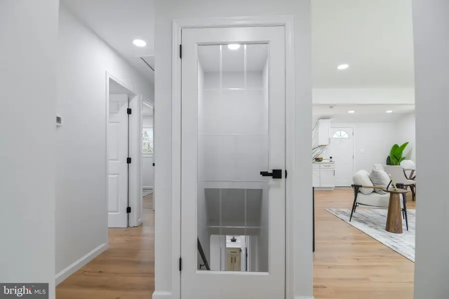 1206 Crisfield Dr, Oxon Hill, MD 20745 - #2