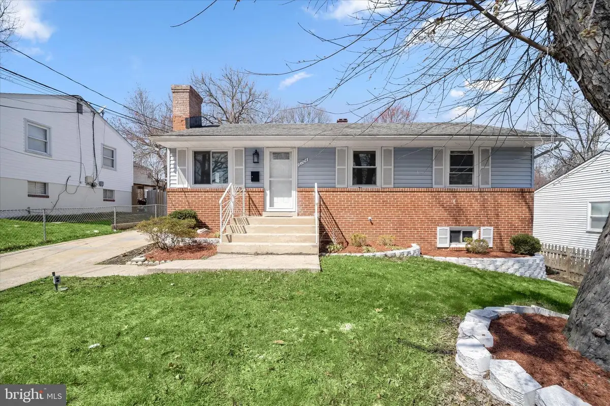 6704 Eldridge St, Hyattsville, MD 20784 - #1