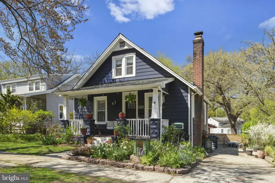 3202 Taylor St, Mount Rainier, MD 20712 - #2